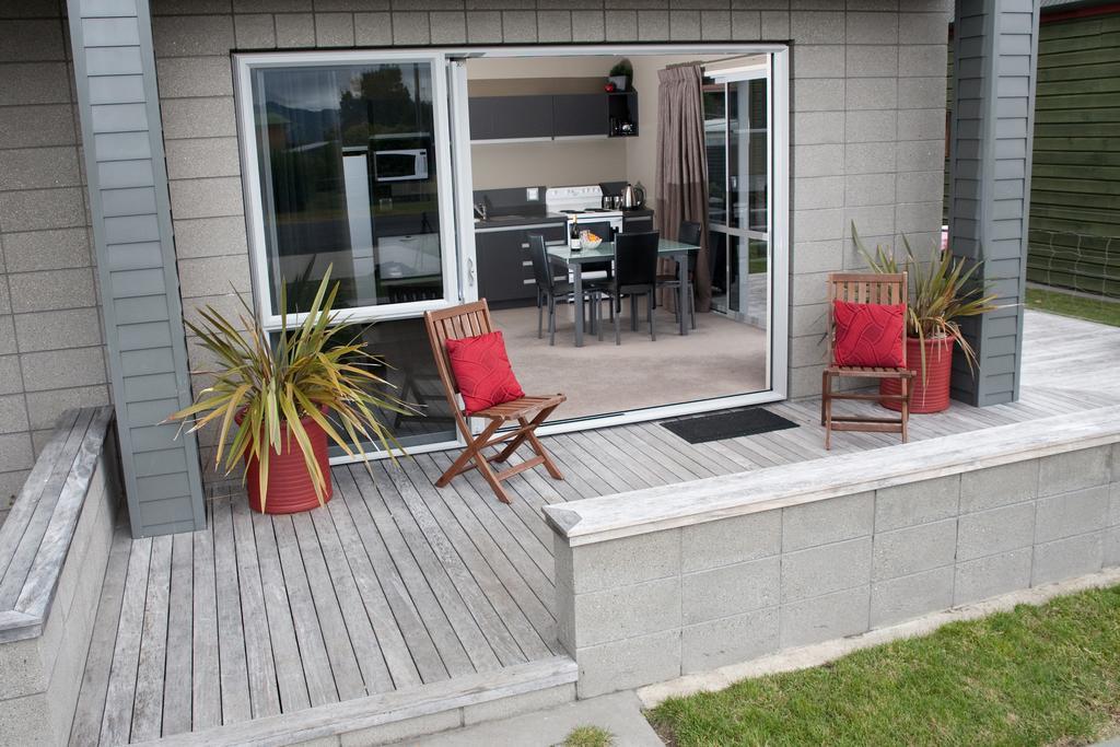 Bay Breeze Accommodation Cooks Beach Εξωτερικό φωτογραφία